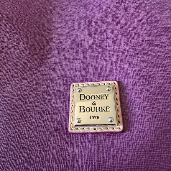 Dooney & Bourke Maddie Violet Quartz Shoulder Bag Saffiano Canvas Leather NWT - Picture 4 of 16